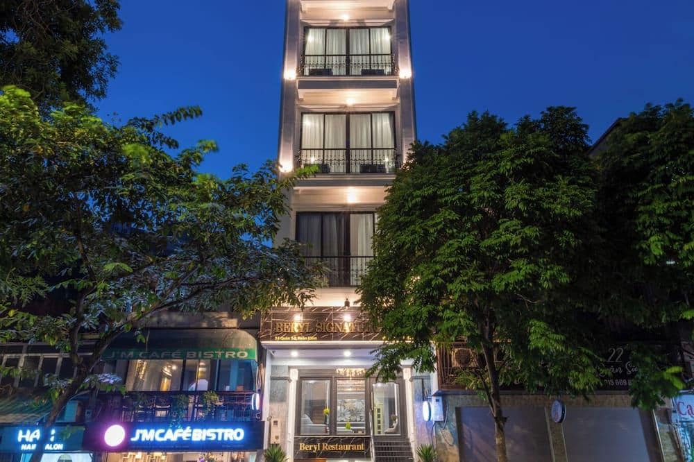 Không gian hiện đại và ấm cúng tại Legend Westlake Hotel.
